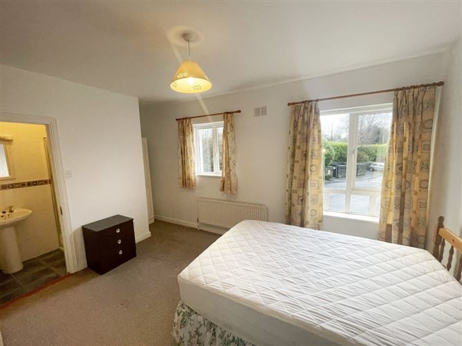 19 Cois Abhainn, Collooney, Sligo