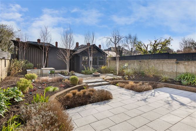 90 St Helen's Road, Booterstown, Co. Dublin