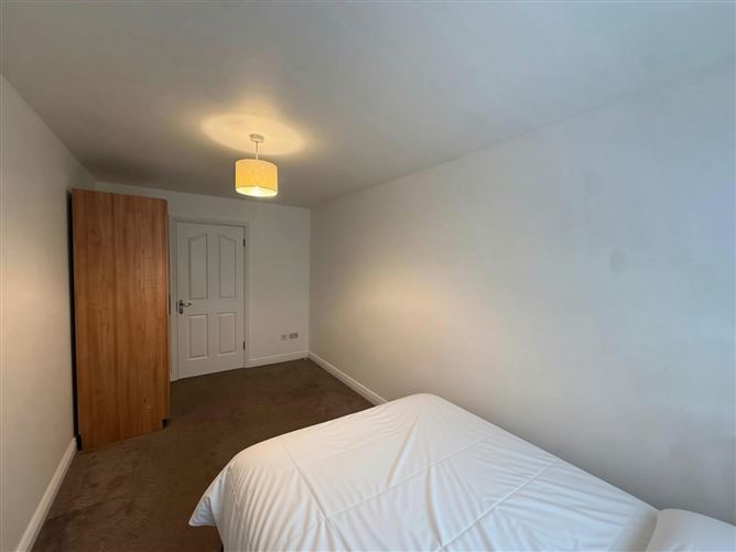 Photo 8 of 16 — 4 Sunview Court, South Douglas Road, City Centre Sth, Cork