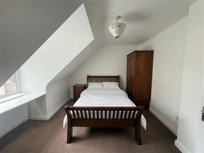 Photo 11 of 16 — 4 Sunview Court, South Douglas Road, City Centre Sth, Cork