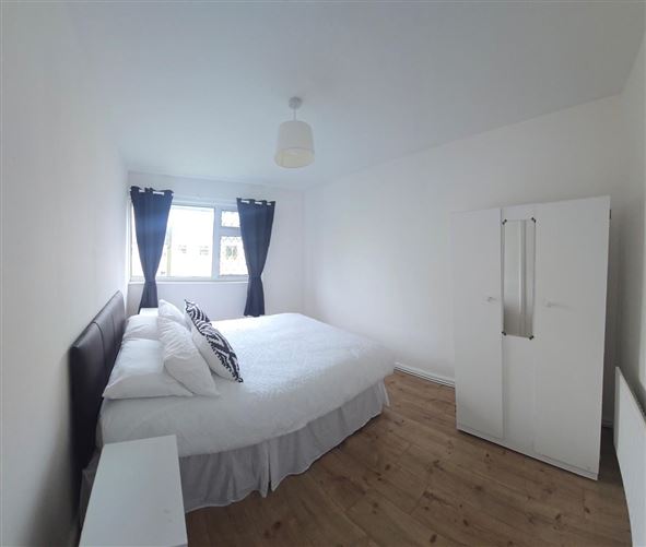 Photo 9 of 12 — 13 Father Meehan Place, Castlebar, Co. Mayo