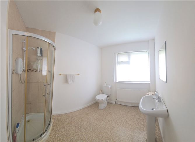 Photo 10 of 12 — 13 Father Meehan Place, Castlebar, Co. Mayo