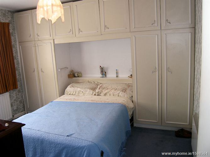 Photo 8 of 10 — 23 Burrow Court, Portmarnock, Dublin North