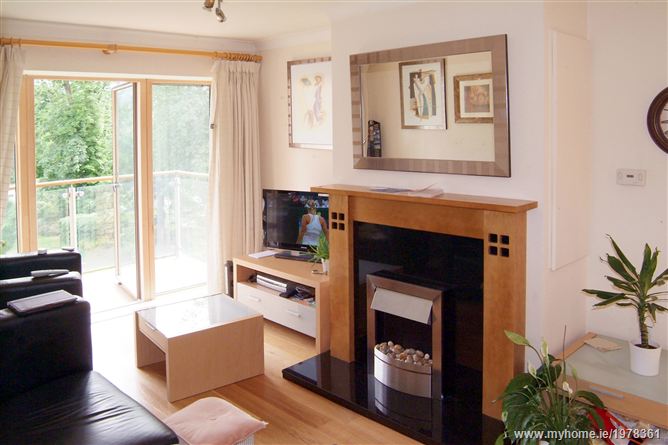 10 The Holly, Rockfield , Dundrum, Dublin