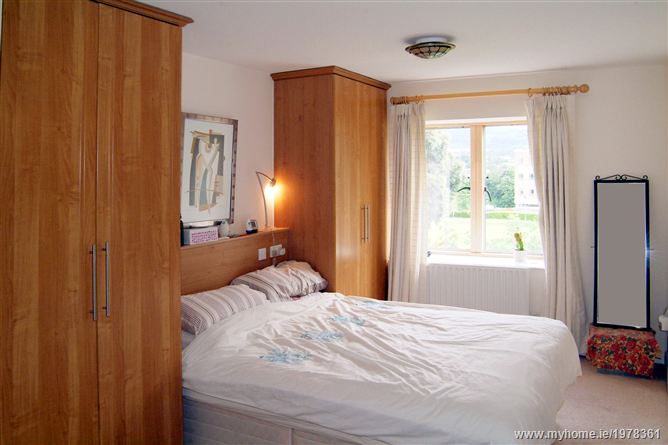 10 The Holly, Rockfield , Dundrum, Dublin