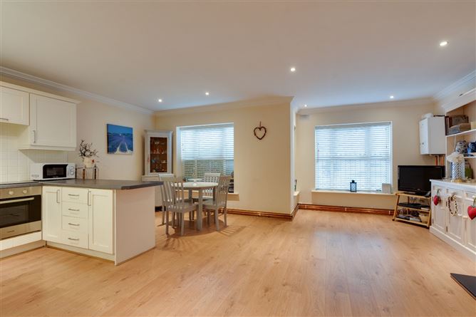 17 Loftus Square, Rathfarnham Gate, Rathfarnham, Dublin 14