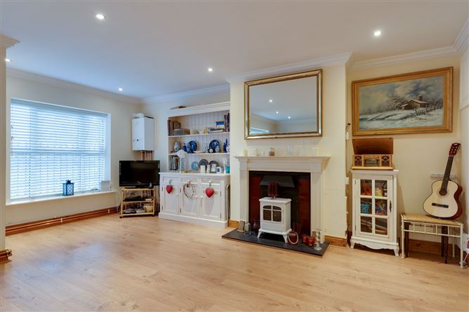 17 Loftus Square, Rathfarnham Gate, Rathfarnham, Dublin 14
