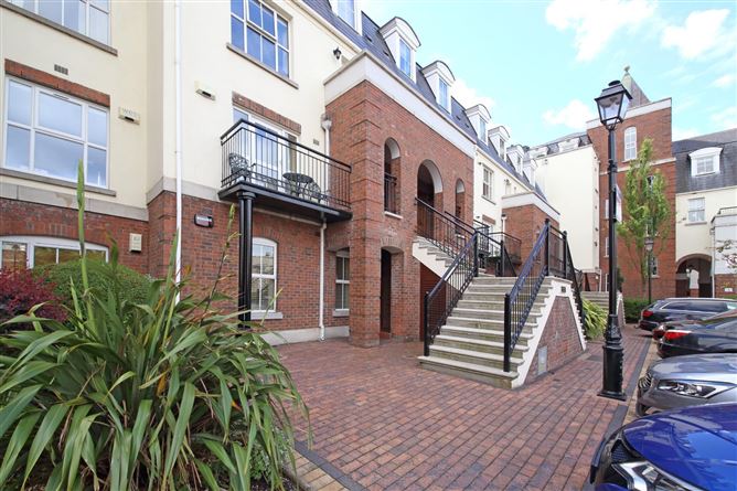 17 Loftus Square, Rathfarnham Gate, Rathfarnham, Dublin 14
