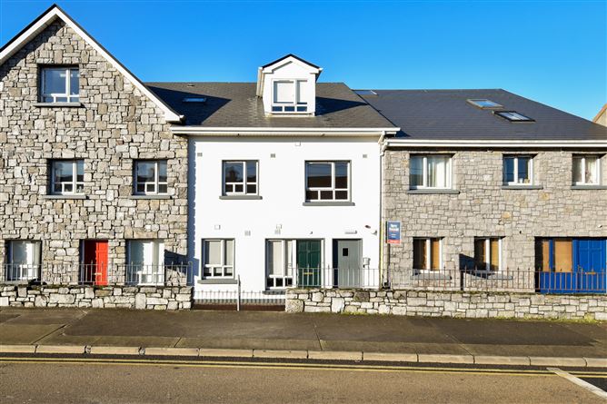 Main image for 36 Larnach, Bohermore, Galway