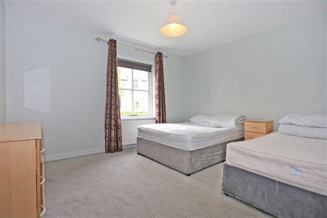 18 Castle Gardens, Bunratty, Co. Clare