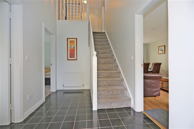 18 Castle Gardens, Bunratty, Co. Clare