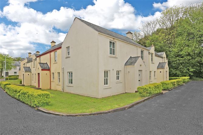 18 Castle Gardens, Bunratty, Co. Clare