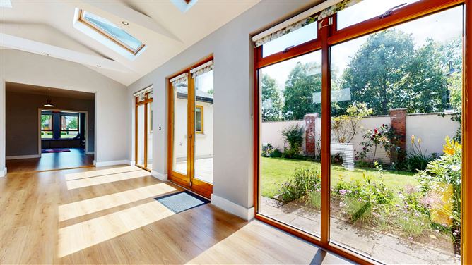8 Chapelwood Park, Hollystown, Dublin 15