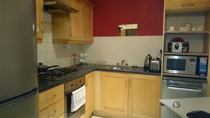 https://photos-a.propertyimages.ie/media/1/6/3/4955361/e4fae899-43d7-45aa-8878-ac7f220bd29e_l.jpg