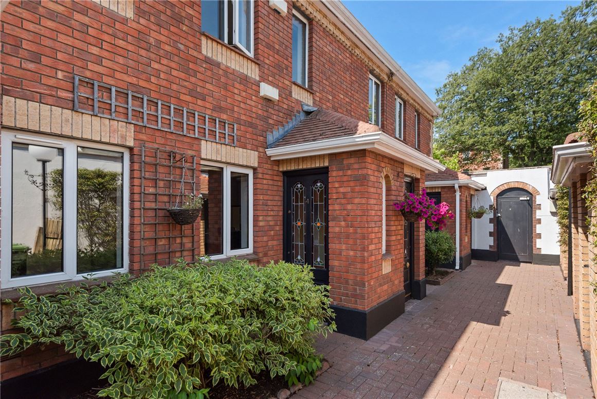 4 Kingsley Mews, Raglan Road, Ballsbridge, Dublin 4