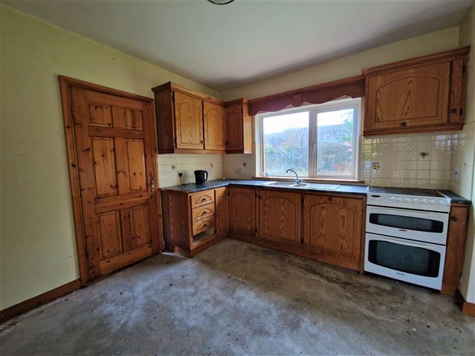 13 Ard Clar, Claremorris, Co. Mayo