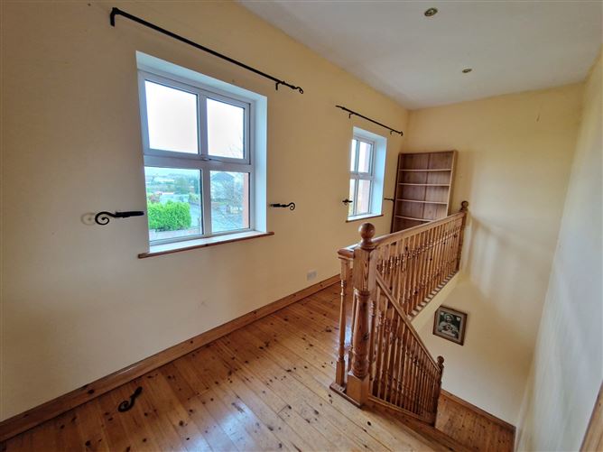 13 Ard Clar, Claremorris, Co. Mayo