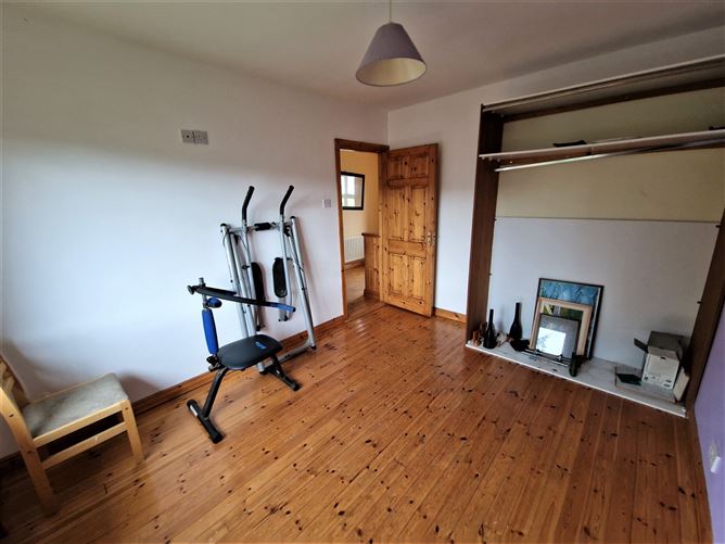 13 Ard Clar, Claremorris, Co. Mayo