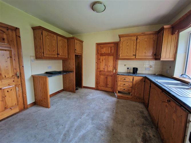 13 Ard Clar, Claremorris, Co. Mayo