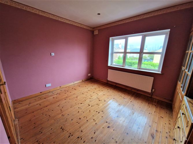 13 Ard Clar, Claremorris, Co. Mayo