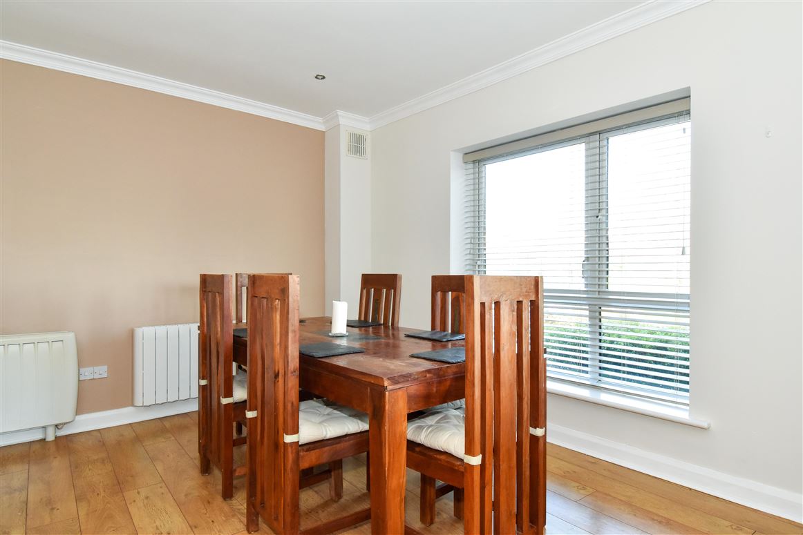 76 Caiseal Cam, Roscam, Galway