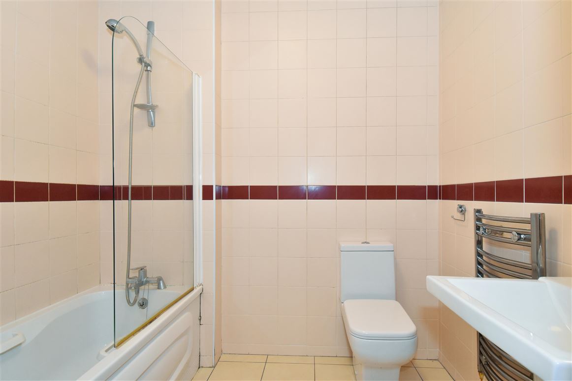 76 Caiseal Cam, Roscam, Galway