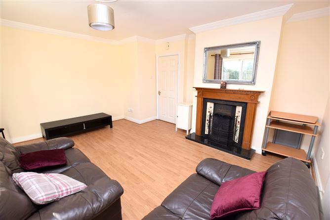 3 Lakeview Close, Virginia, Cavan
