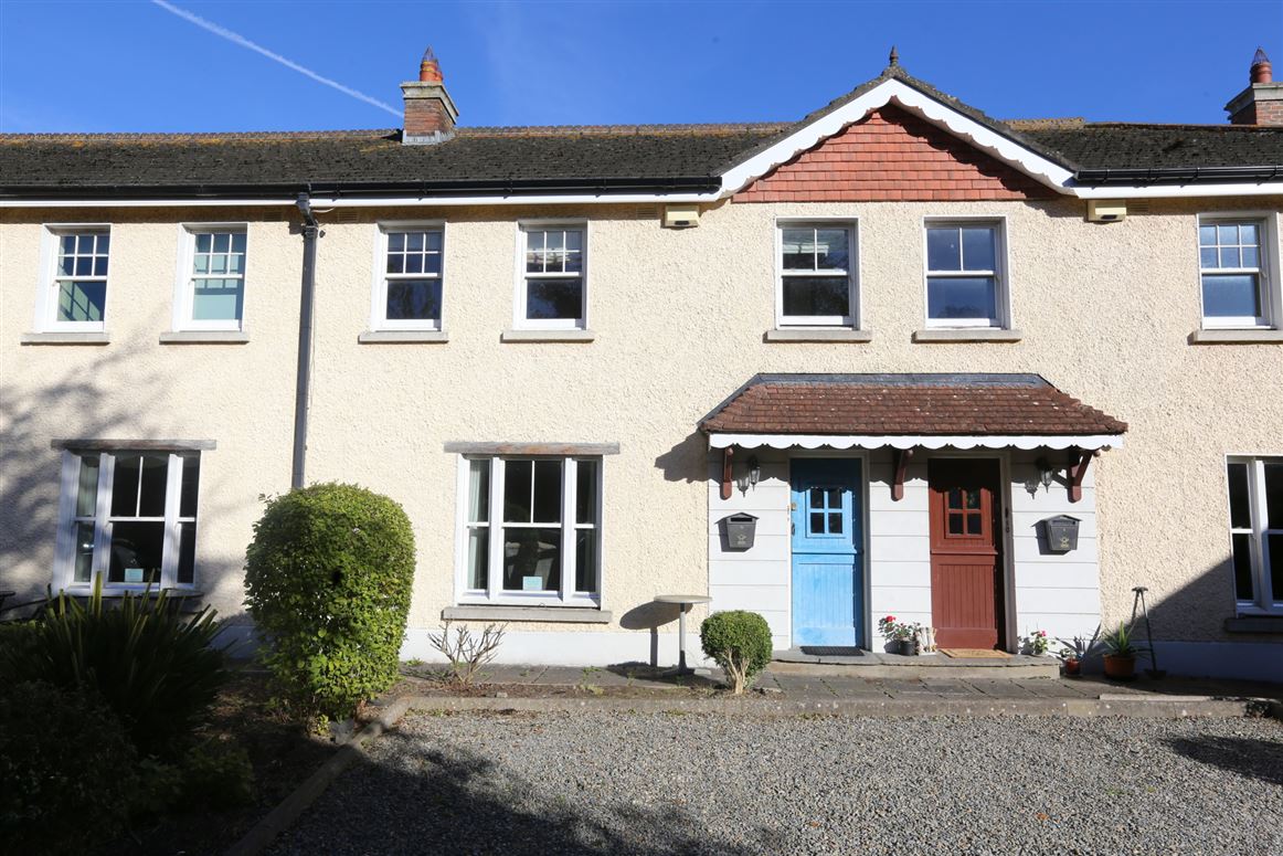 9 The Courtyard, Eastham Road, Bettystown, Co. Meath