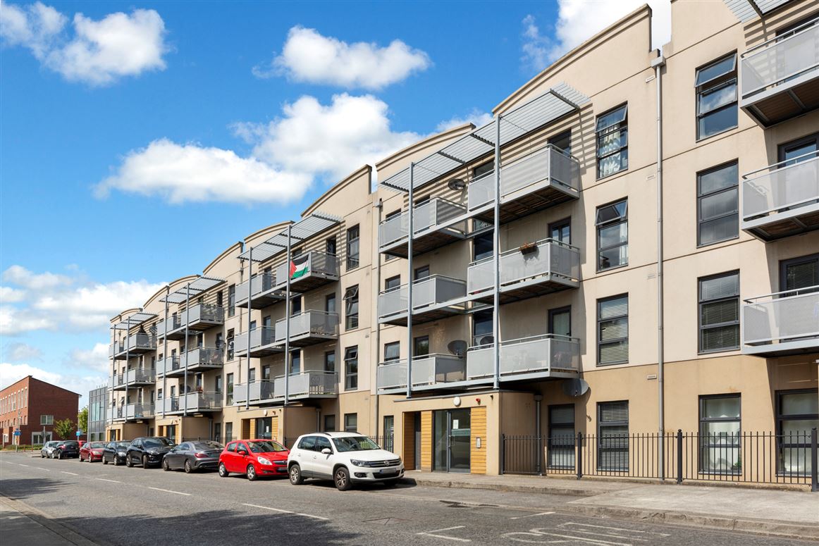28 Compass Court South, Royal Canal Park, Ashtown, Dublin 15.