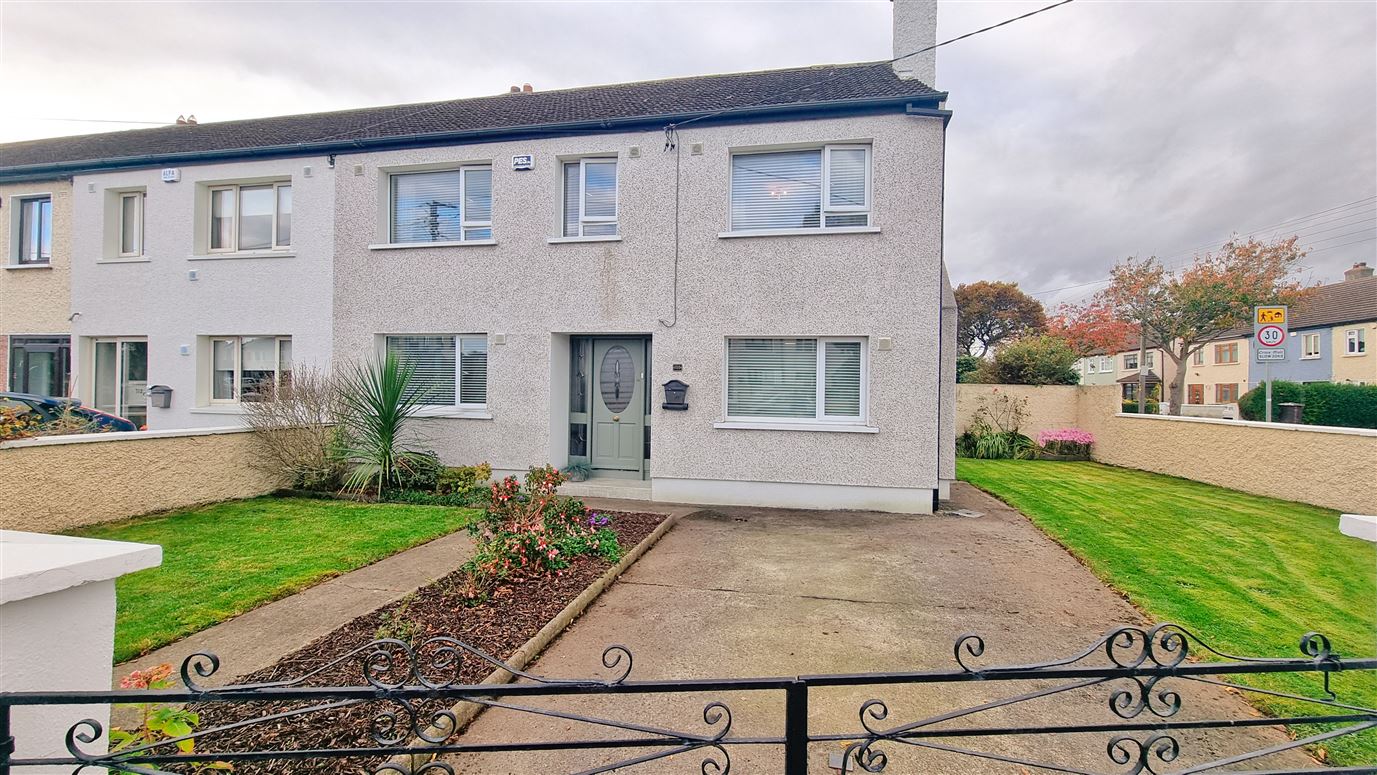 310 St James's Road, Greenhills, Dublin 12