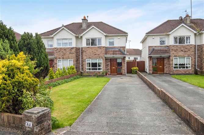 16 tara court avenue,navan,co. meath,c15 f9r3