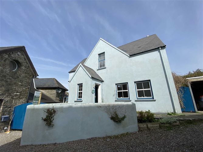 Ferry House And Guest Cottage, Castlepark, Kinsale, County Cork