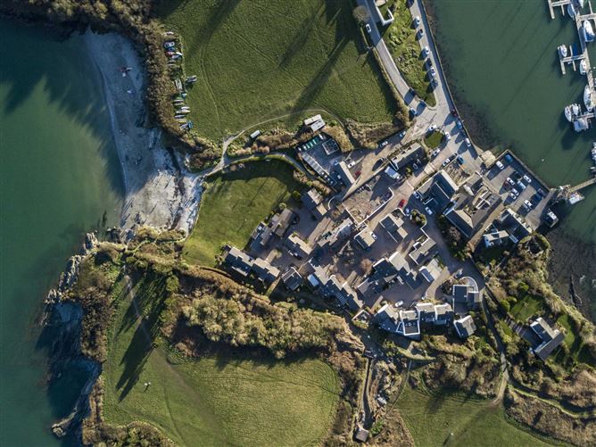 Ferry House And Guest Cottage, Castlepark, Kinsale, County Cork