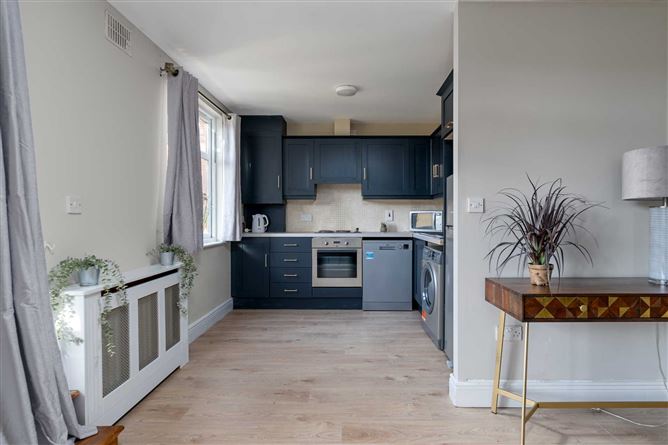 28 Woodbrook Hall, Castleknock, Dublin 15