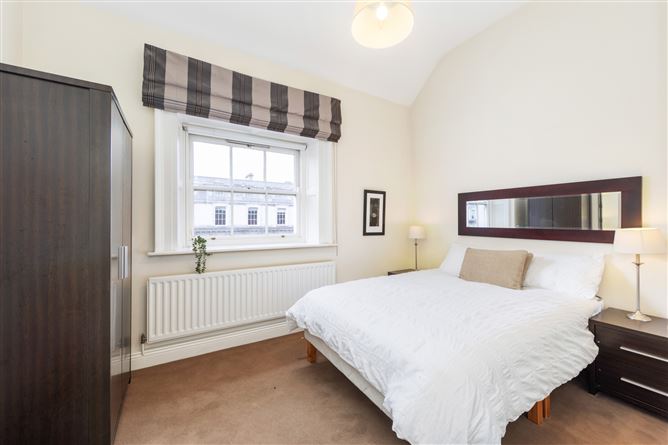 21 Dunloe Hall, 27 Merrion Street Upper, Dublin 2