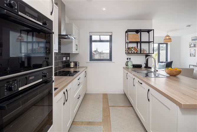 Photo 12 of 33 — 4 MARTELLO DRIVE, RUSHBROOKE, COBH, CO. CORK , Cobh, Cork