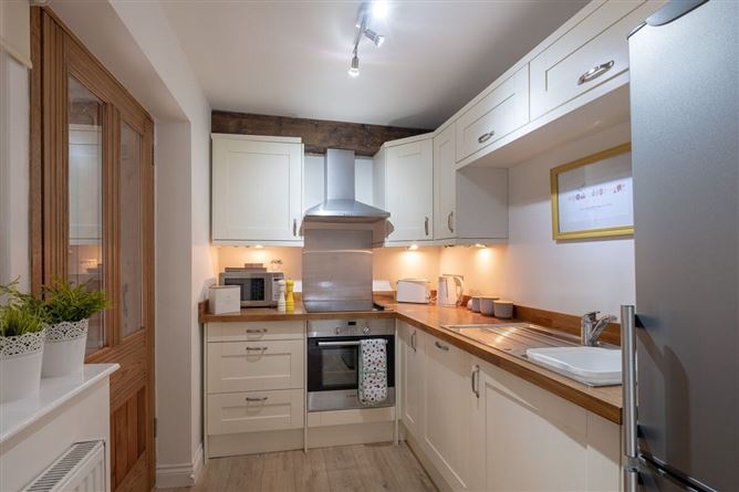 Candy Cane Dreams, Vacation Rental in Shropshire, England, Broseley, Shropshire
