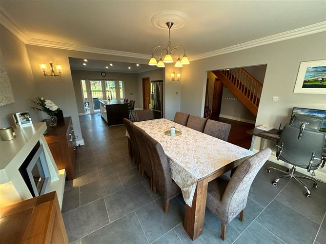 9 Heatherfield Lawn, Carrigaline, Cork