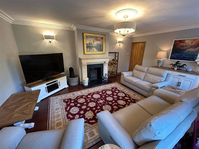 9 Heatherfield Lawn, Carrigaline, Cork
