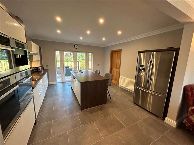 9 Heatherfield Lawn, Carrigaline, Cork