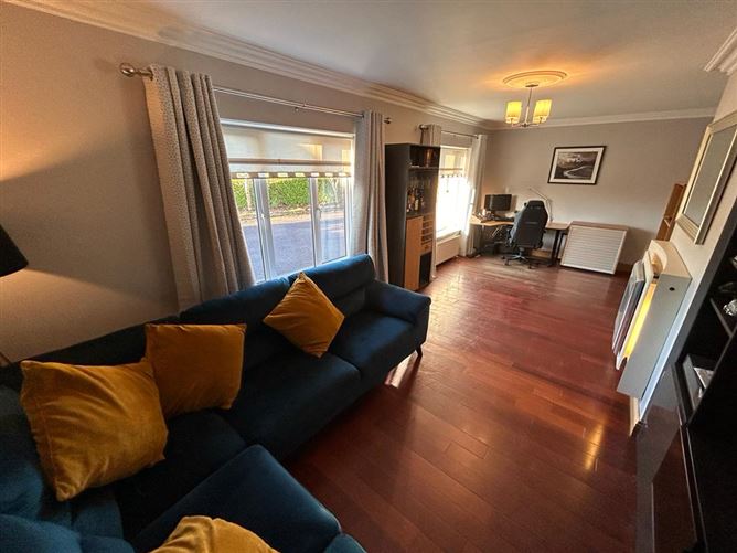 9 Heatherfield Lawn, Carrigaline, Cork