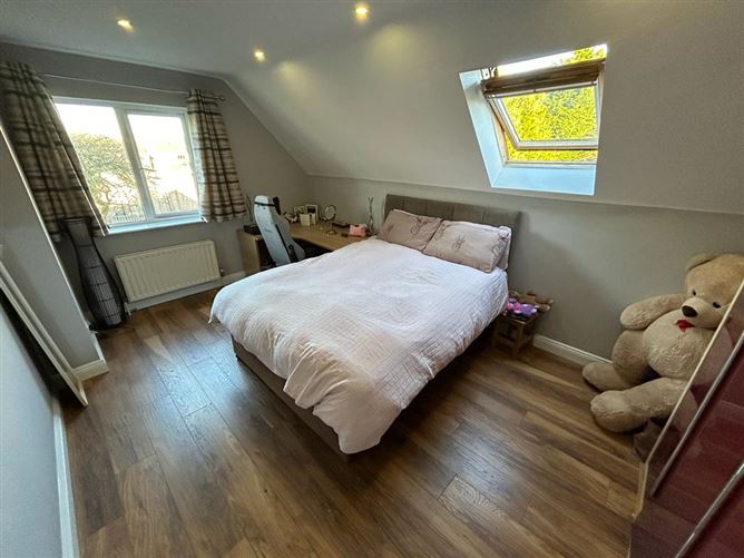 9 Heatherfield Lawn, Carrigaline, Cork