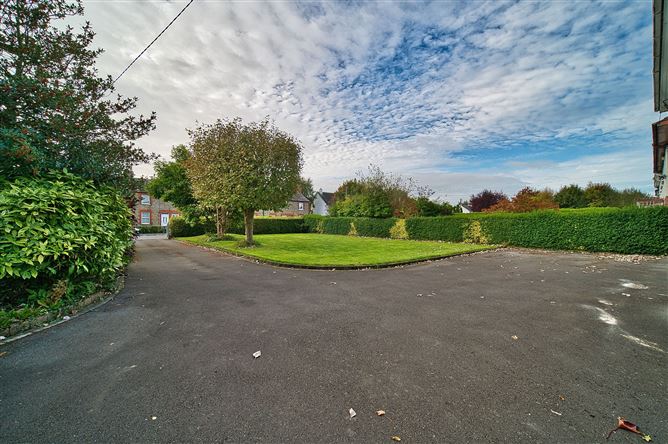 2 Standhouse Road, Newbridge, Co. Kildare