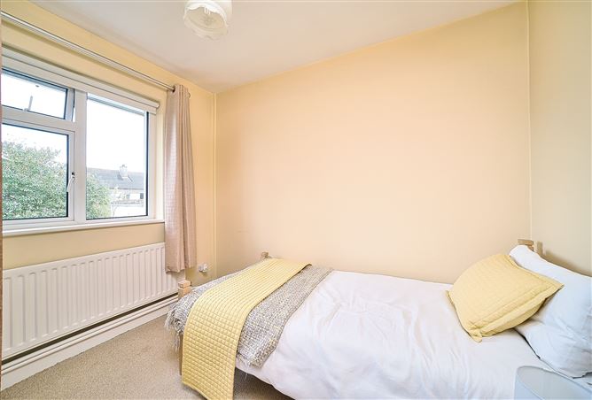 2 Standhouse Road, Newbridge, Co. Kildare