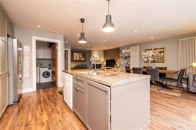 4 SHANOWEN GROVE, Santry, Dublin 9