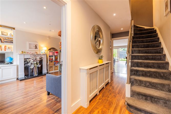 4 SHANOWEN GROVE, Santry, Dublin 9
