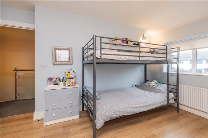 4 SHANOWEN GROVE, Santry, Dublin 9