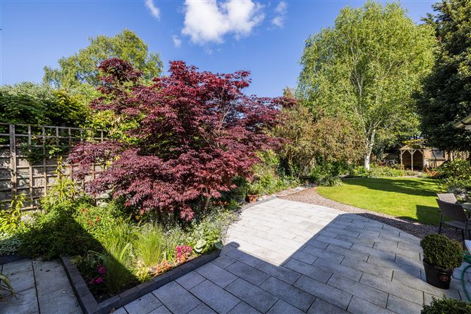 https://photos-a.propertyimages.ie/media/1/6/6/4927661/f3b10f78-bcef-4bb1-b4e6-9d89d44baf20_l.jpg