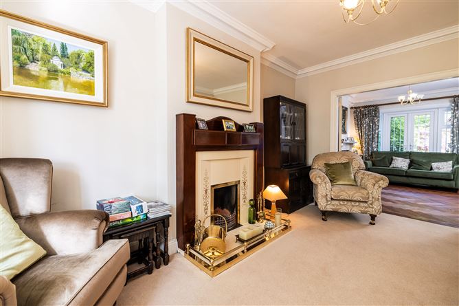 https://photos-a.propertyimages.ie/media/1/6/6/4927661/f3b10f78-bcef-4bb1-b4e6-9d89d44baf20_l.jpg