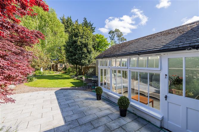 https://photos-a.propertyimages.ie/media/1/6/6/4927661/f3b10f78-bcef-4bb1-b4e6-9d89d44baf20_l.jpg